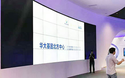 曲麵拚接屏顯示方案，曲麵拚接屏效果圖